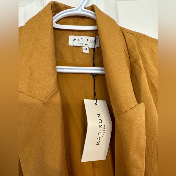 Charlotte Vest | Camel | Medium | New with Tags
Designer: Madison the Label - Picture 4 of 7